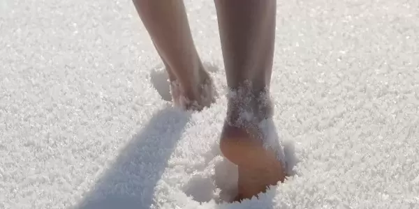 Rediscovering Natural Movement: Barefoot Shoes and Rolfing® Structural Integration